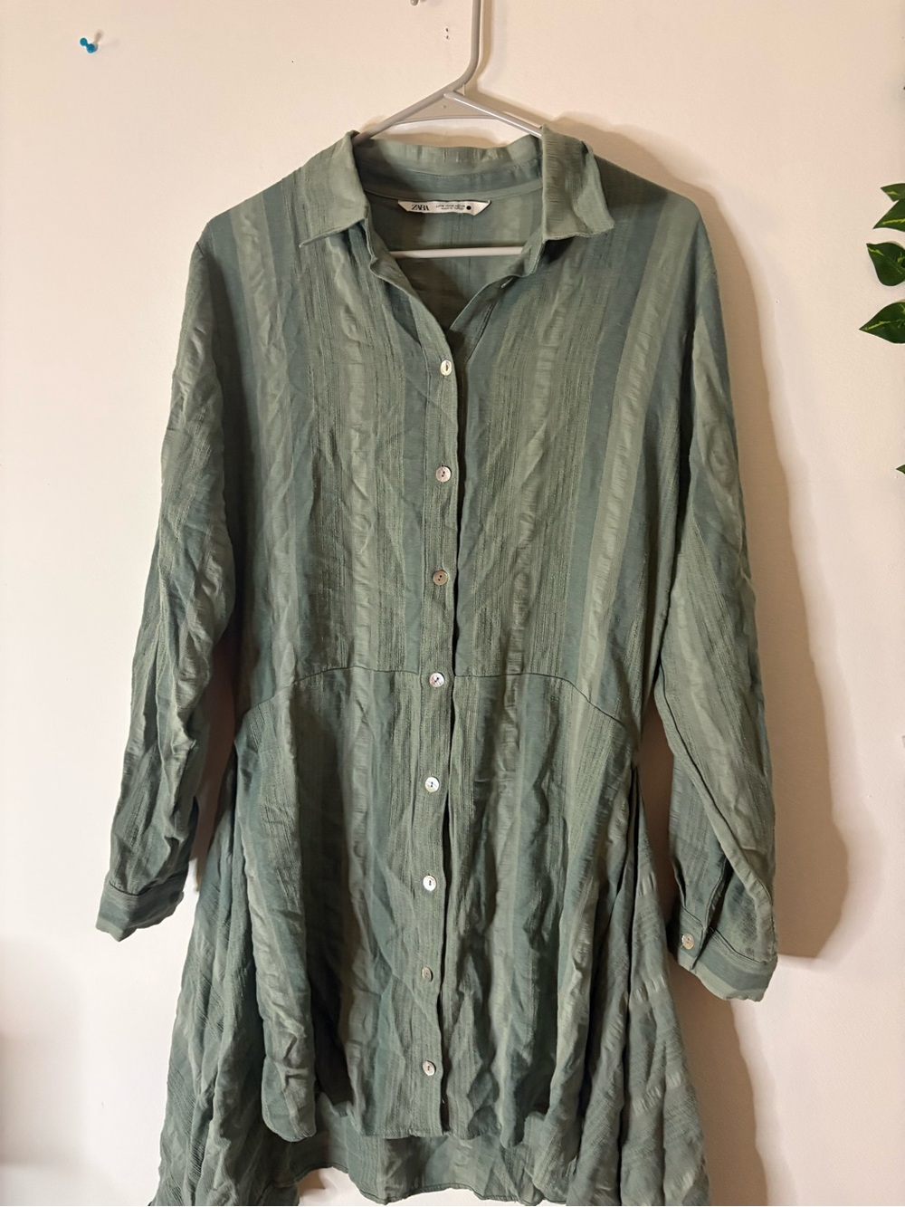 Button-Front Green Long Sleeve Tunic Dress